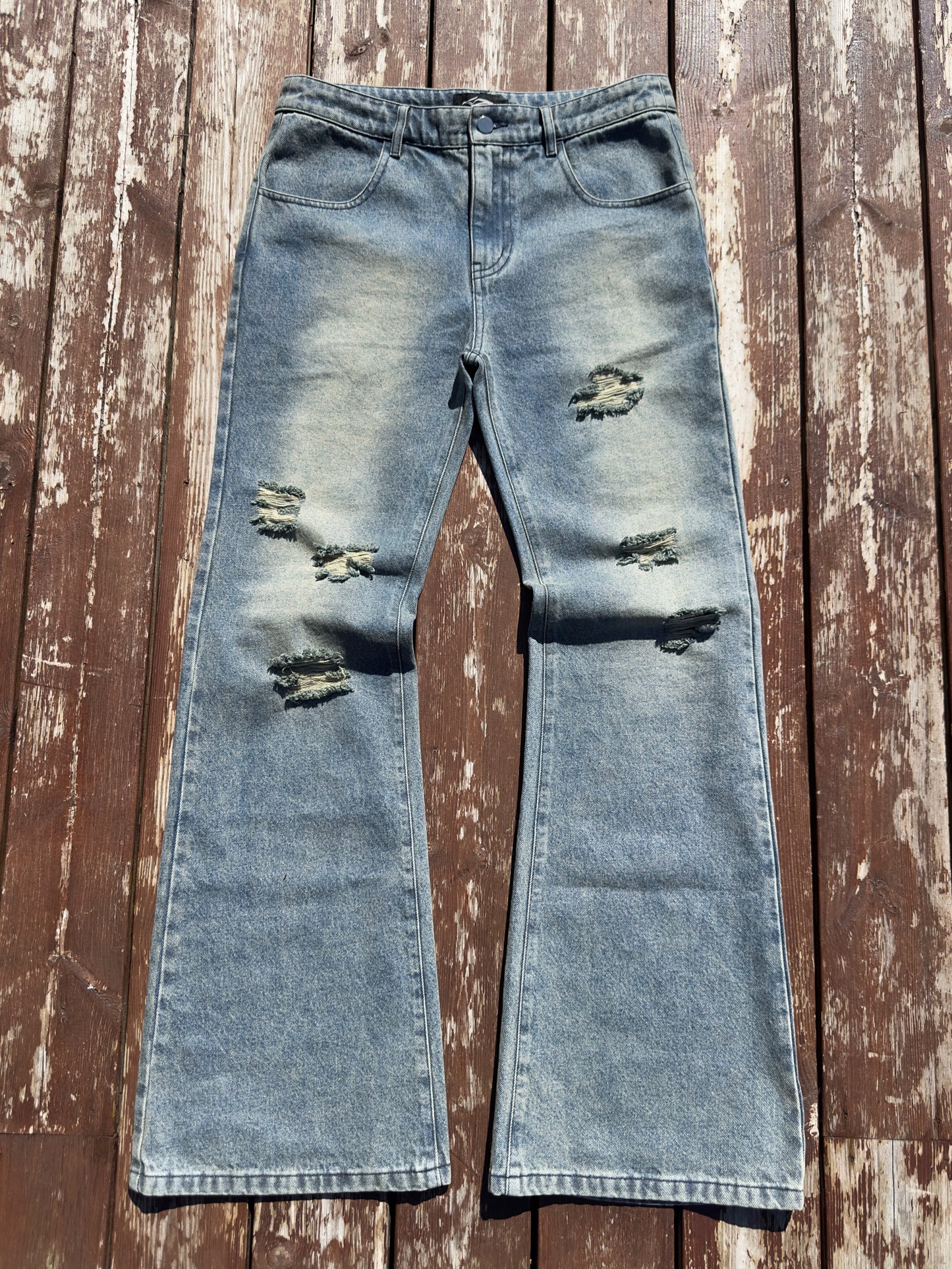(PRE-ORDER) "wash" flared jeans