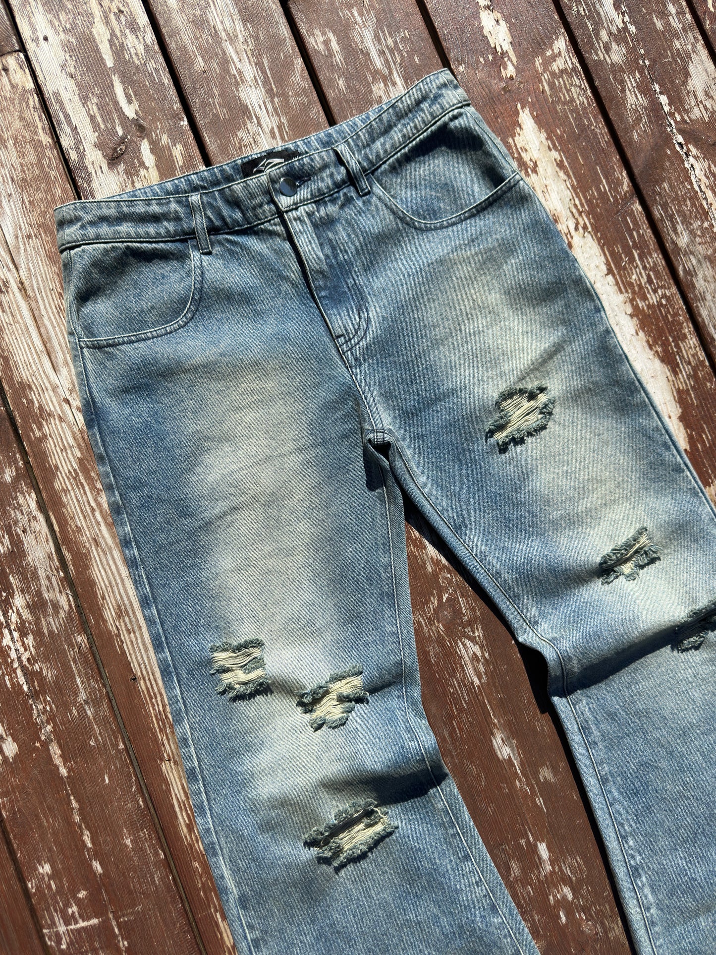 (PRE-ORDER) "wash" flared jeans