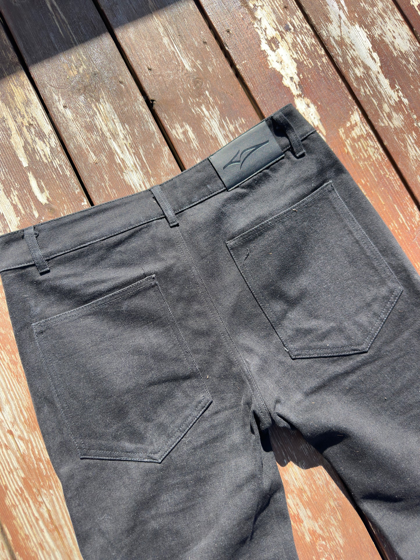 (PRE-ORDER) black flared jeans